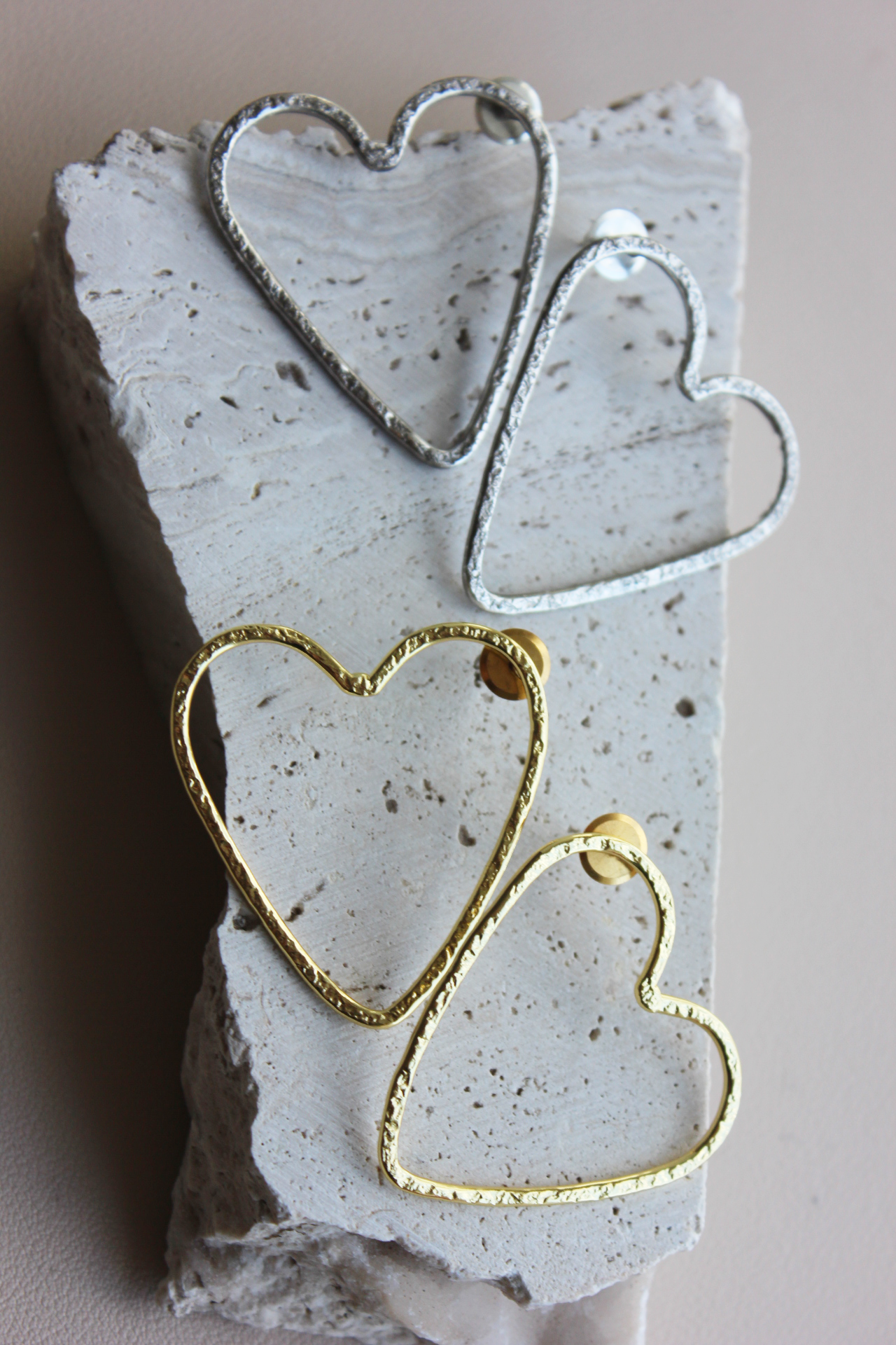 Oversized Textured Heart Earrings – BlingverseByPS