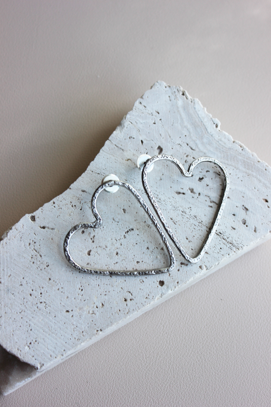 Oversized Textured Heart Earrings – BlingverseByPS
