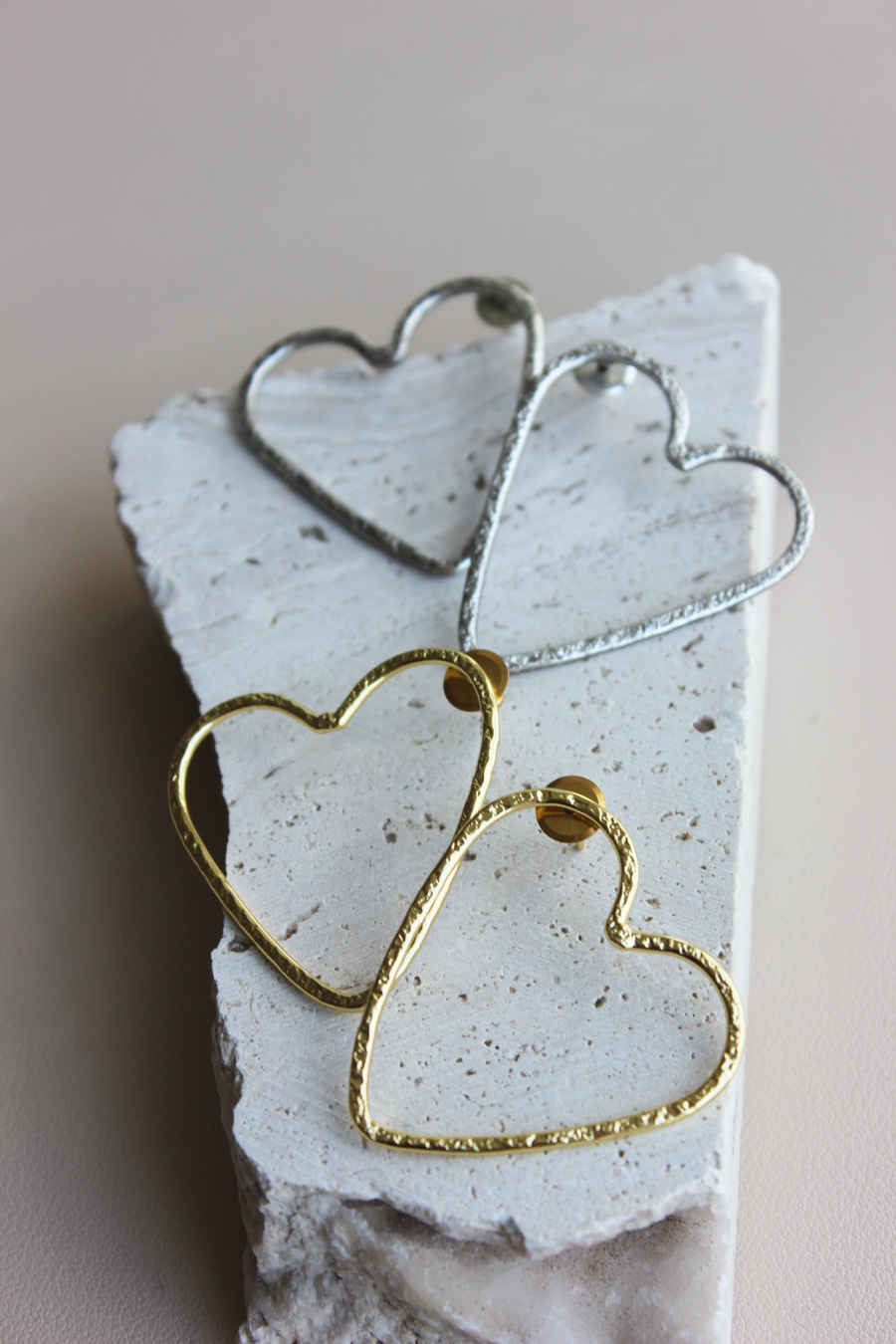 Oversized Textured Heart Earrings – BlingverseByPS